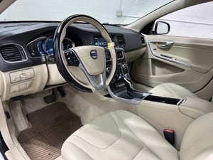 2015 Volvo S60 T5 Drive-E Platinum