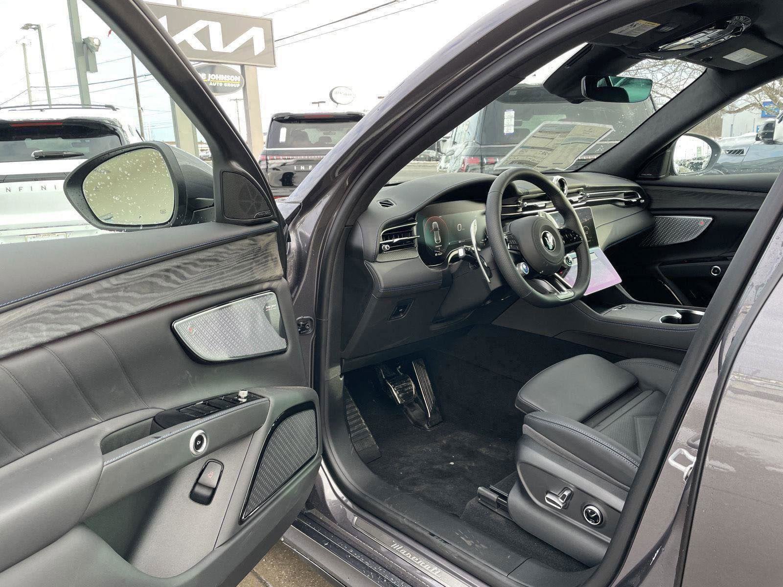 2026 Maserati Grecale MODENA AWD