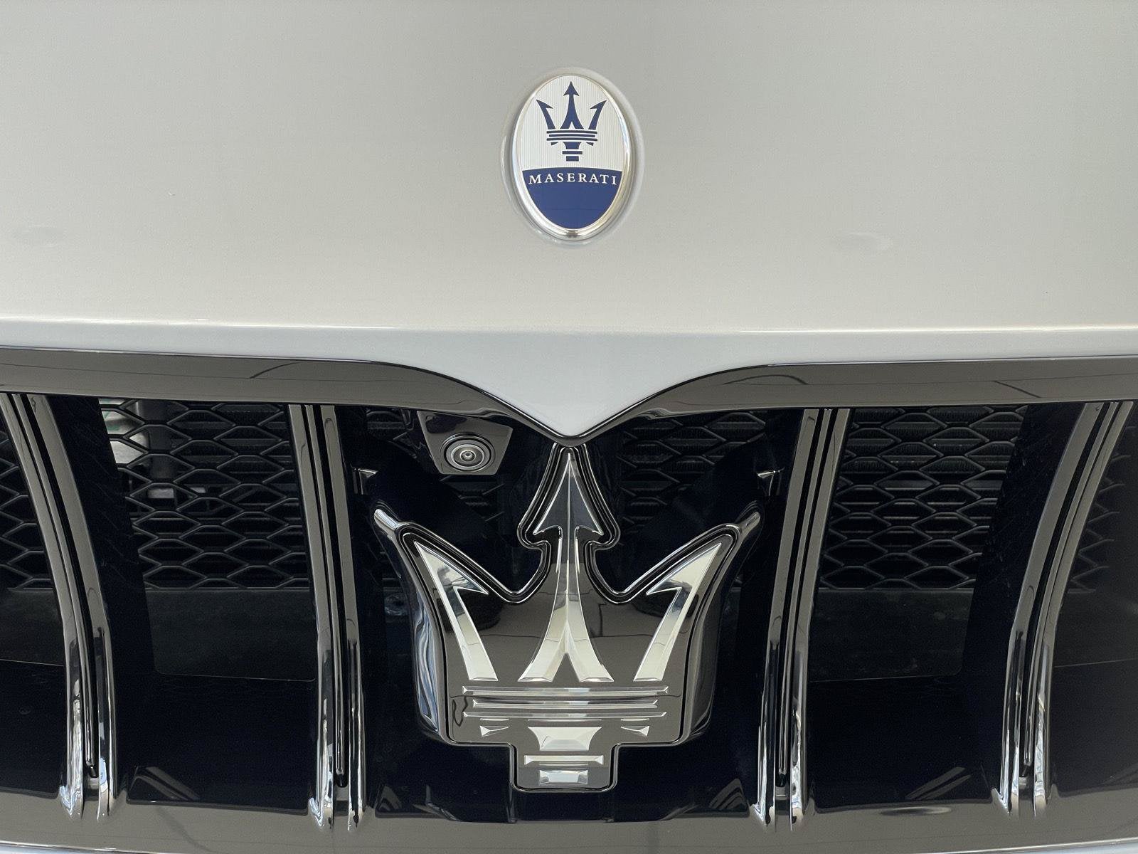 2026 Maserati Grecale Modena V6 - Photo 15