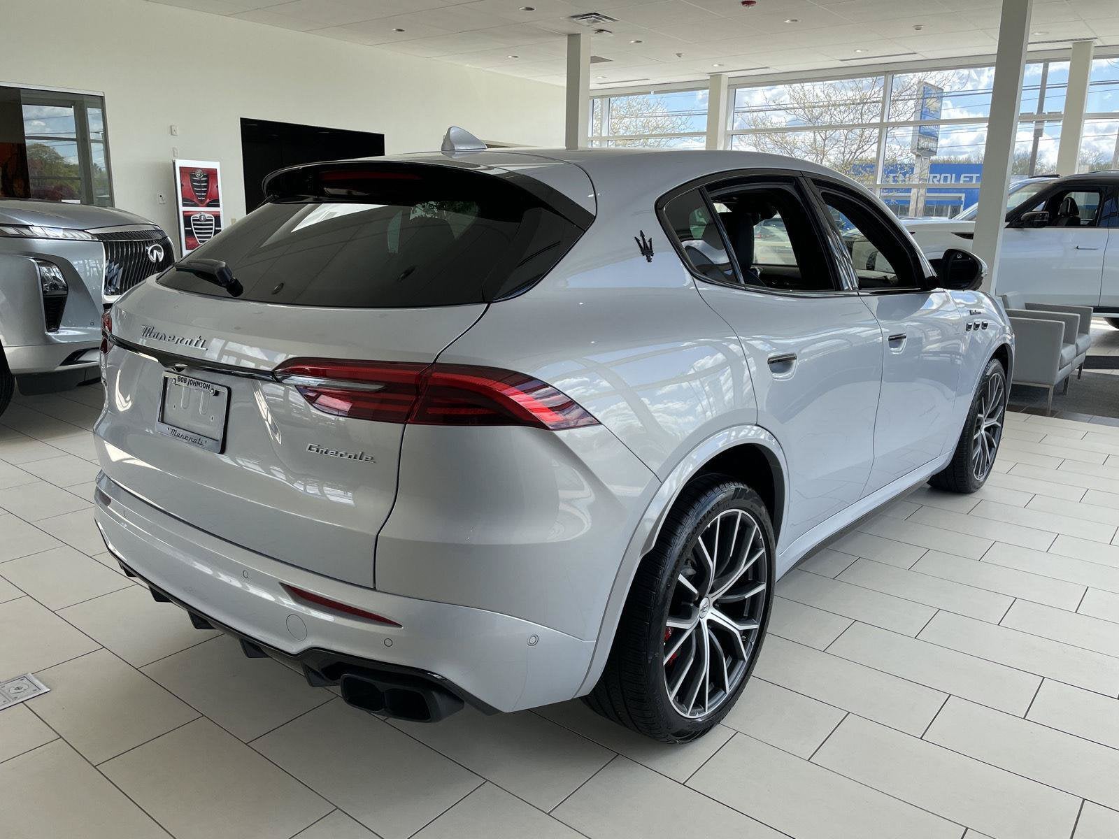 2026 Maserati Grecale Modena V6 - Photo 8