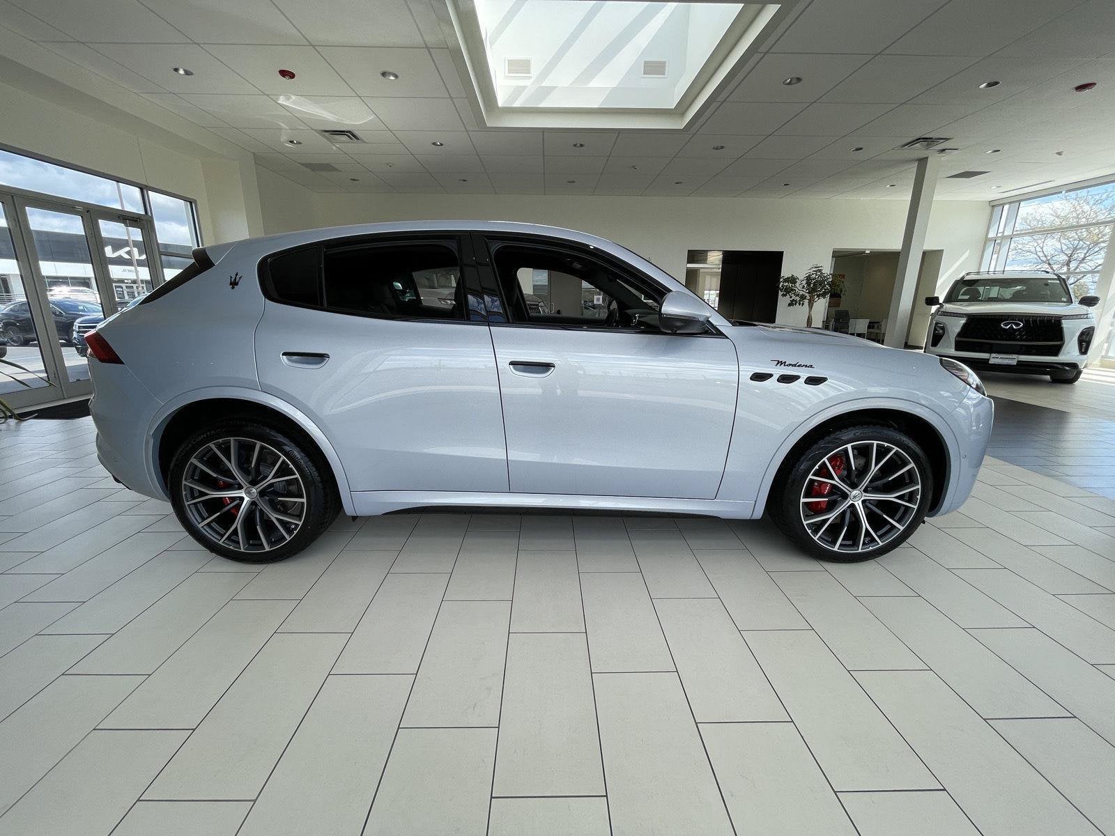 2026 Maserati Grecale Modena V6 - Photo 9