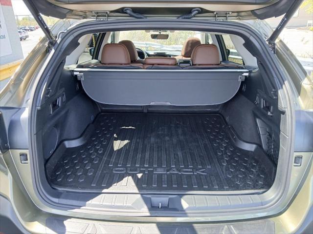 2022 Subaru Outback Touring