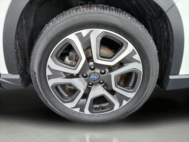 2025 Subaru Ascent LIMITED 8-PASSENGER