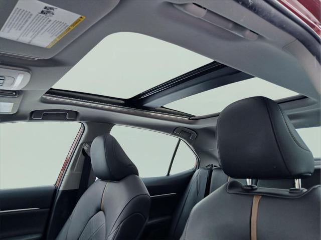 2019 Toyota CAMRY XLE