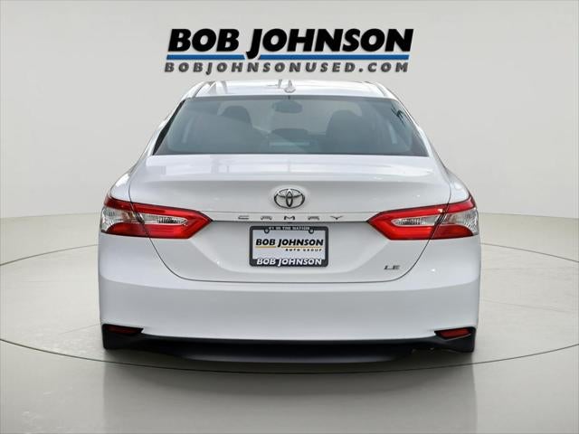 2019 Toyota CAMRY LE