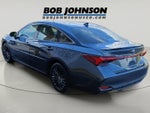 2019 Toyota Avalon Hybrid XSE