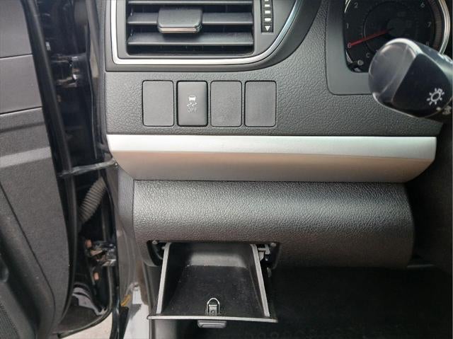 2017 Toyota CAMRY SE SEDAN