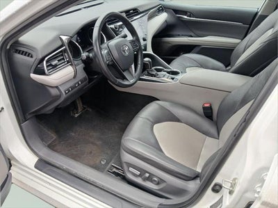 2020 Toyota CAMRY XLE