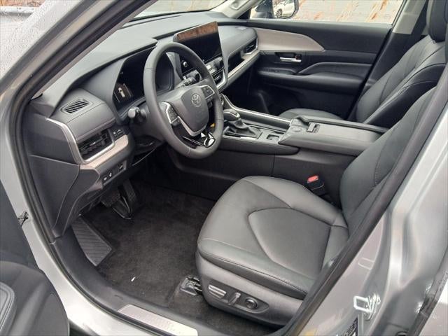 2024 Toyota GRAND HIGHLANDER Limited