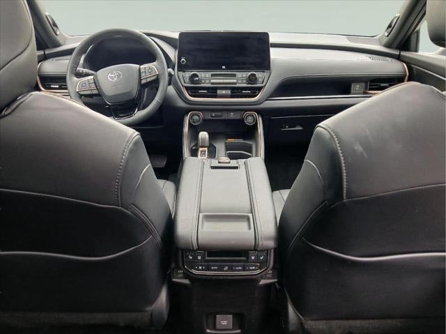 2025 Toyota Grand Highlander Hybrid MAX Platinum