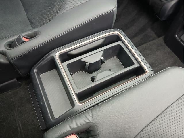 2025 Toyota Grand Highlander Hybrid MAX Platinum