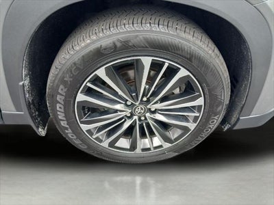2025 Toyota Grand Highlander Hybrid MAX Platinum