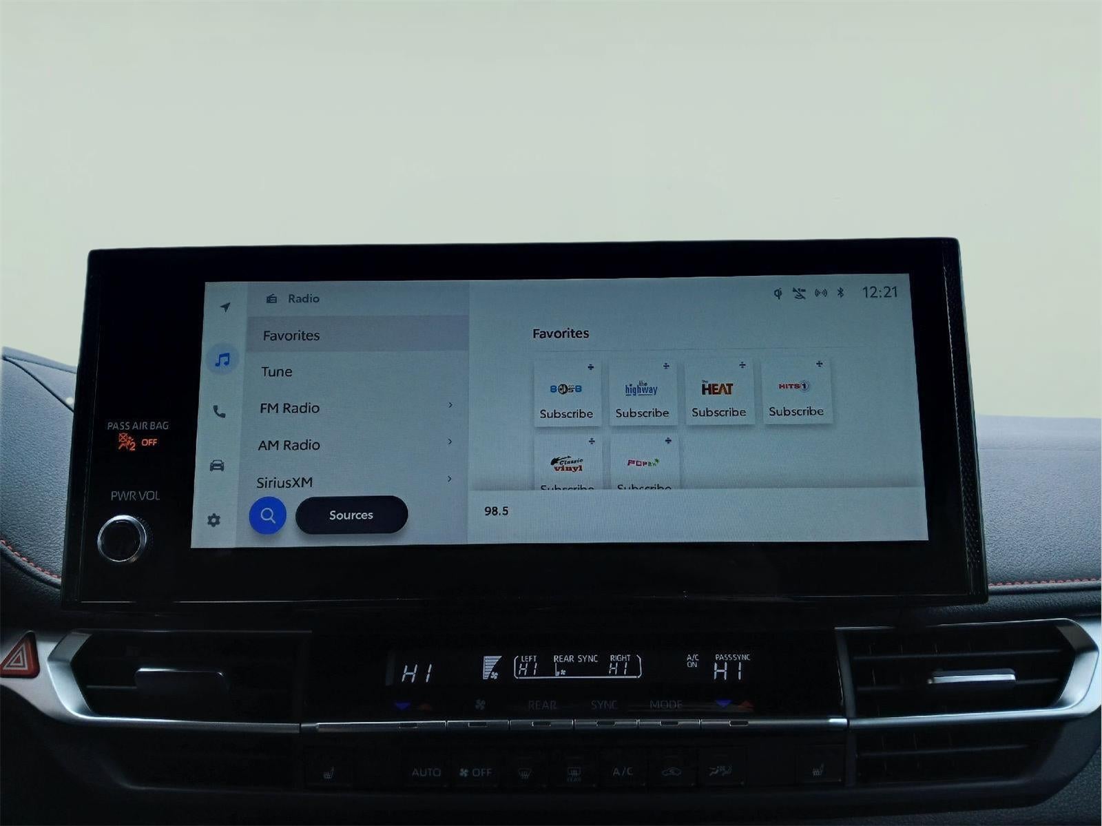 2025 Toyota SIENNA XSE AWD MINIVAN