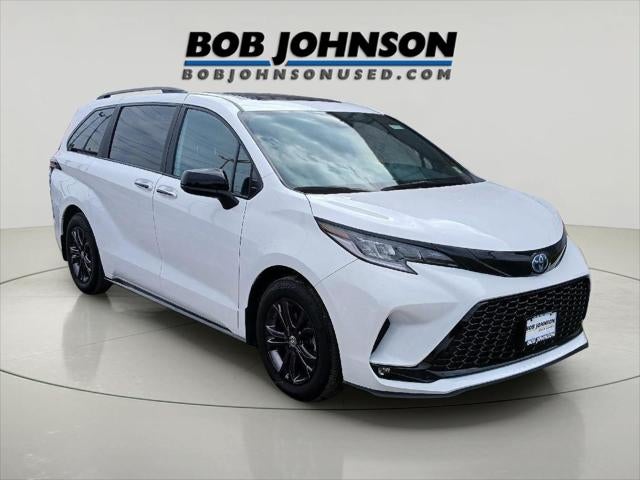 2025 Toyota SIENNA XSE AWD MINIVAN