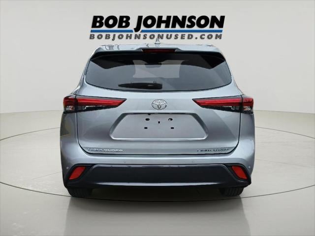 2021 Toyota HIGHLANDER Limited