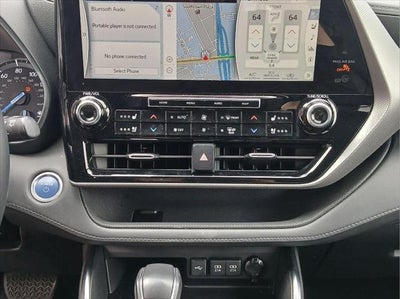 2021 Toyota Highlander Hybrid Platinum