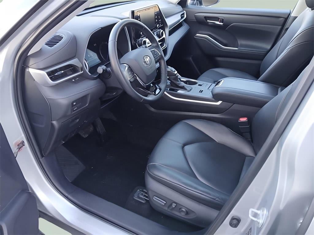 2020 Toyota HIGHLANDER HYBRD XLE