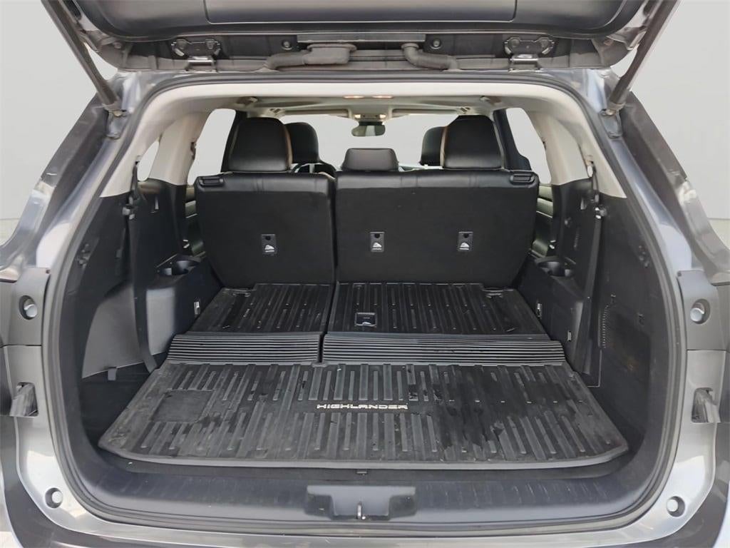 2022 Toyota HIGHLANDER HYBRD XLE