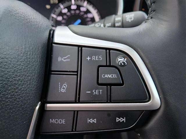 2022 Toyota HIGHLANDER HYBRD XLE