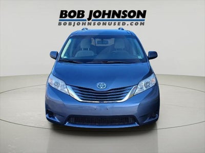 2015 Toyota SIENNA LE 3.5L LE 7-Passenger