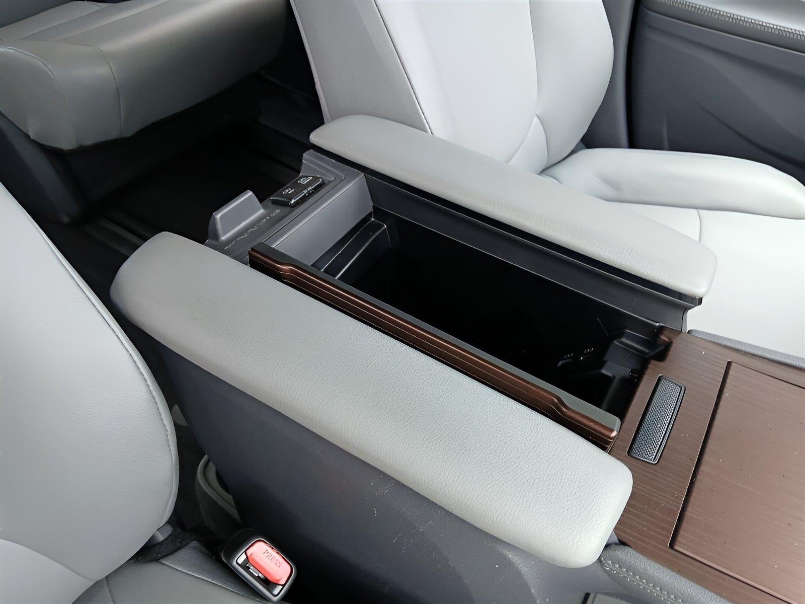 2023 Toyota Sienna XLE 7-Passenger