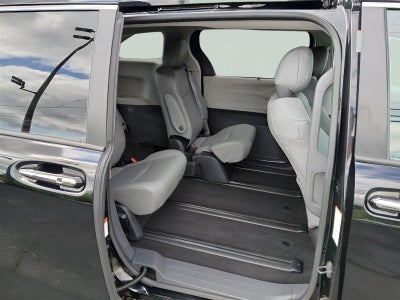 2023 Toyota Sienna XLE 7-Passenger