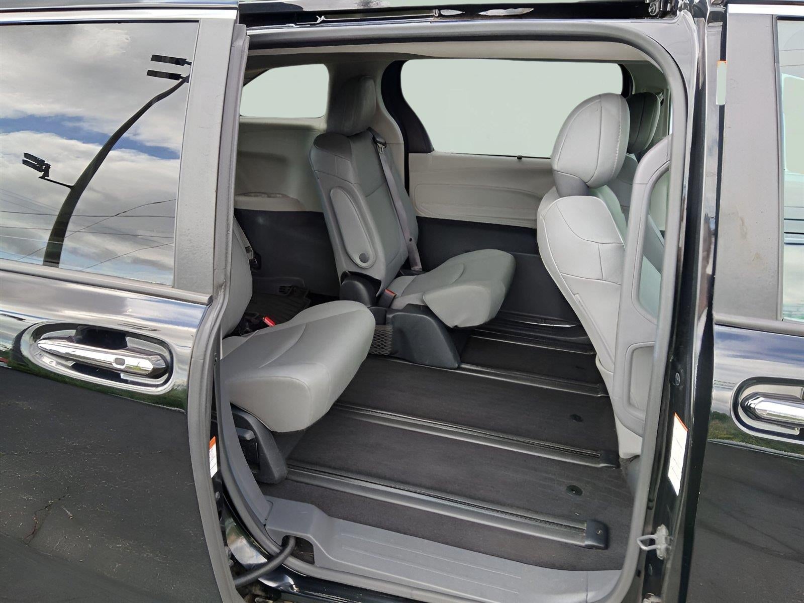 2023 Toyota Sienna XLE 7-Passenger