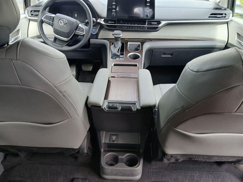 2023 Toyota Sienna XLE 7-Passenger
