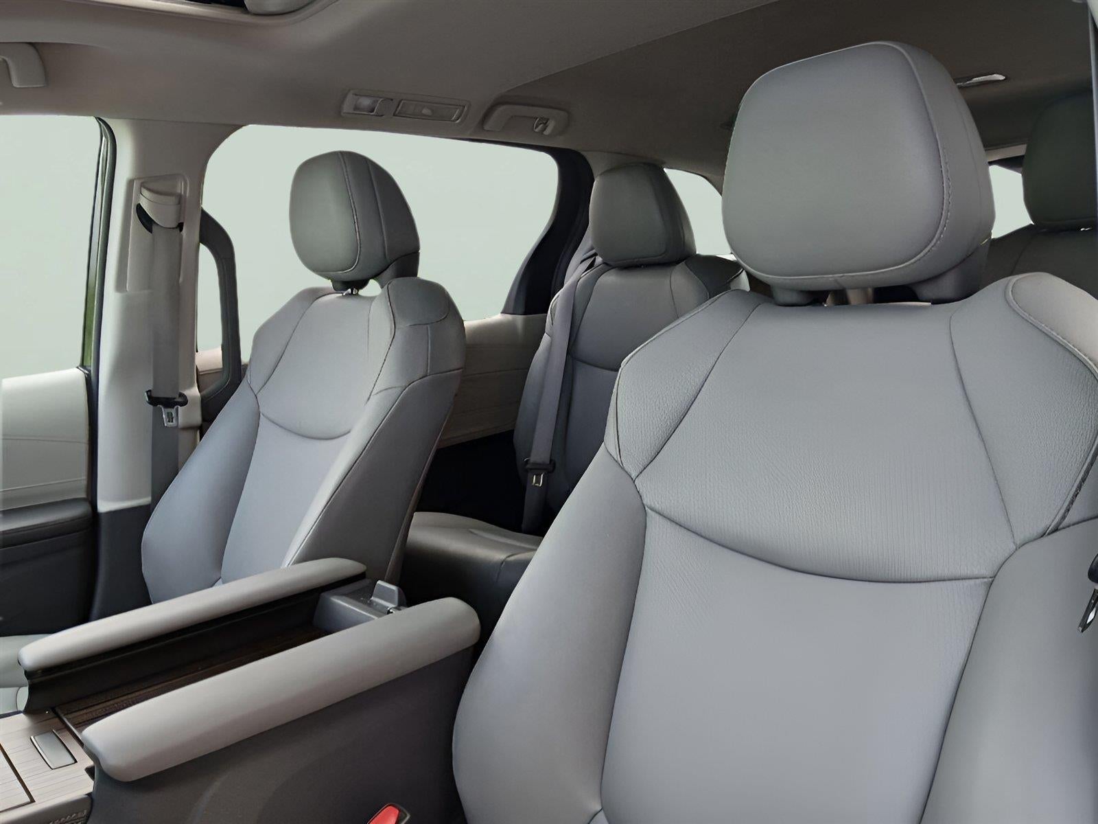 2023 Toyota Sienna XLE 7-Passenger