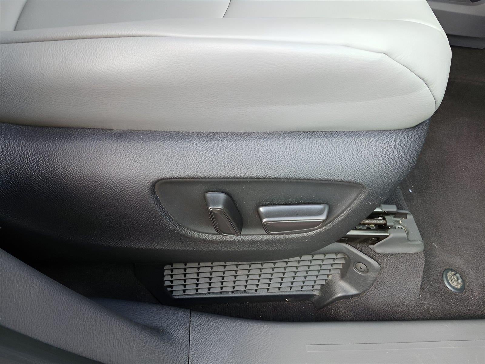 2023 Toyota Sienna XLE 7-Passenger