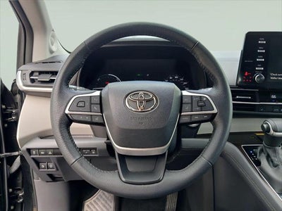2023 Toyota Sienna XLE 7-Passenger