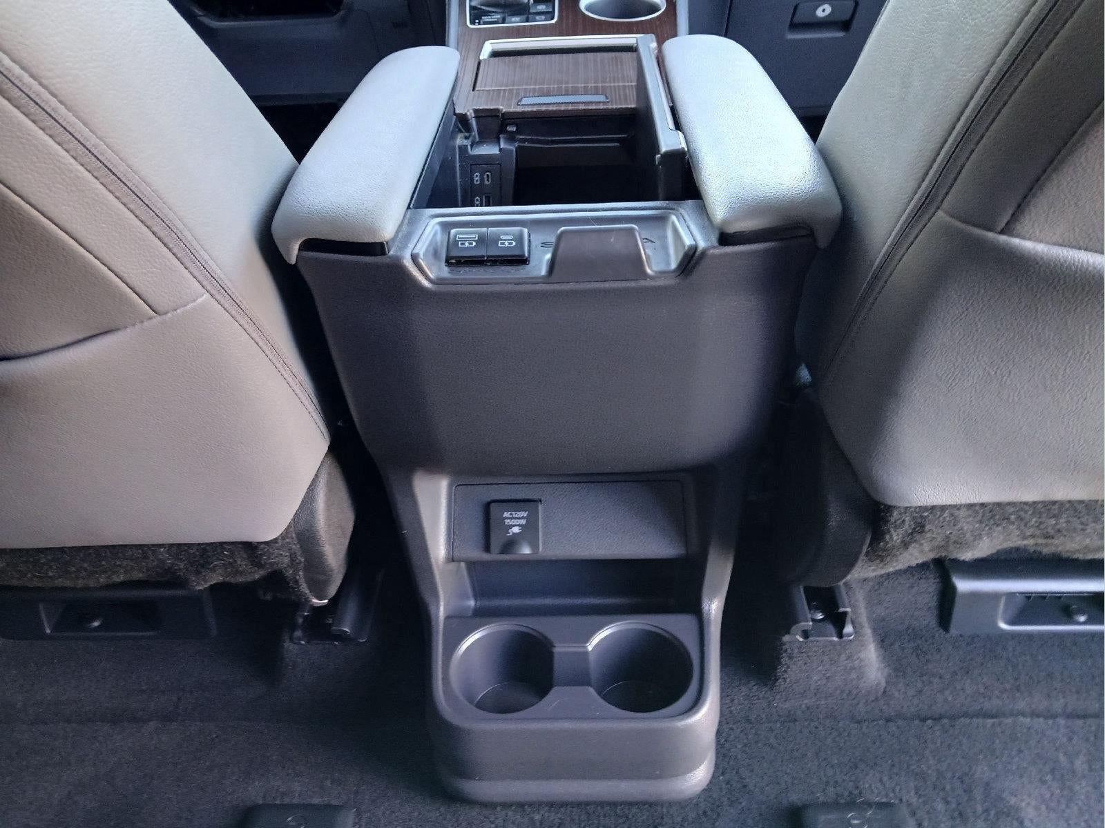 2024 Toyota Sienna XLE 7-Passenger