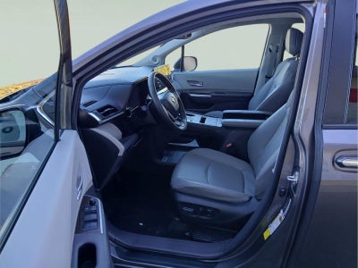 2024 Toyota Sienna XLE 7-Passenger