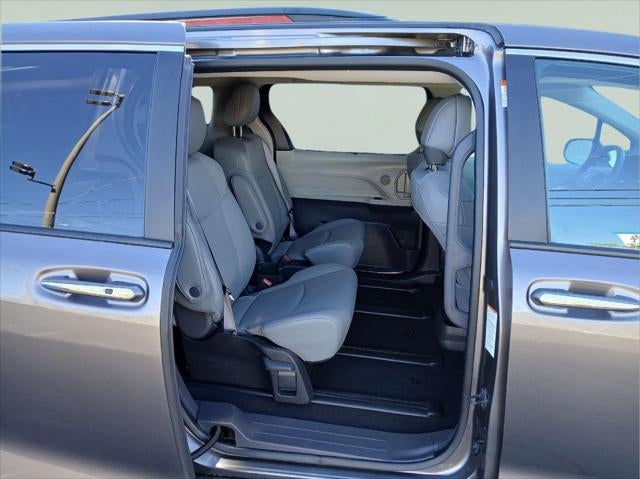 2024 Toyota Sienna XLE 7-Passenger