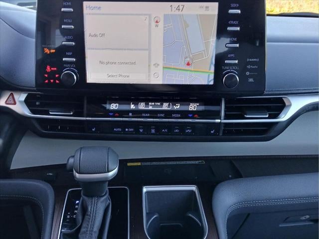 2024 Toyota Sienna XLE 7-Passenger
