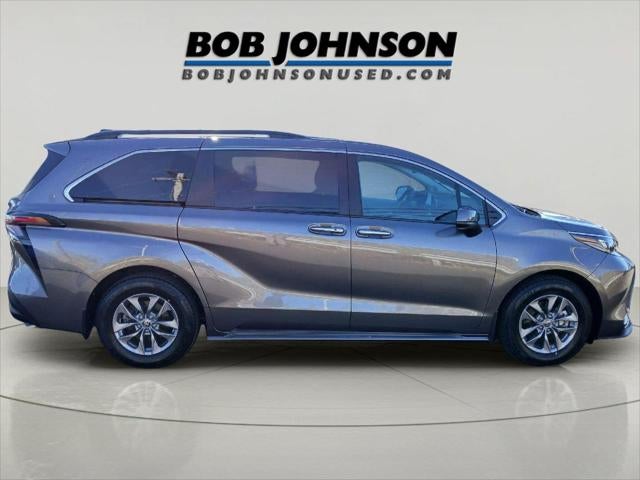 2024 Toyota Sienna XLE 7-Passenger