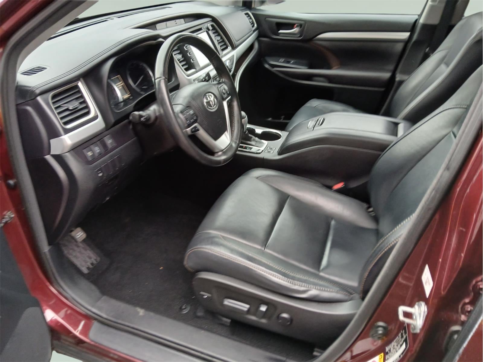 2017 Toyota HIGHLANDER XLE