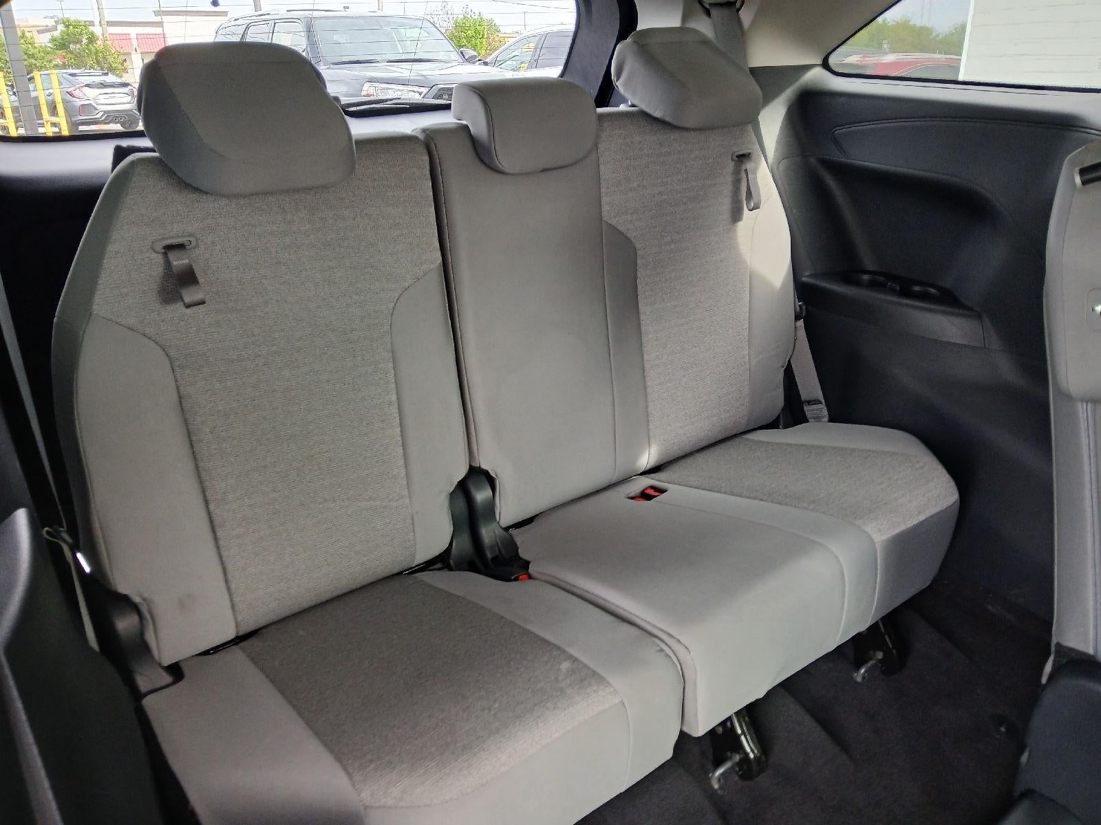 2025 Toyota Sienna LE 8-Passenger