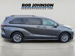 2025 Toyota Sienna LE 8-Passenger