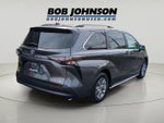 2025 Toyota Sienna LE 8-Passenger