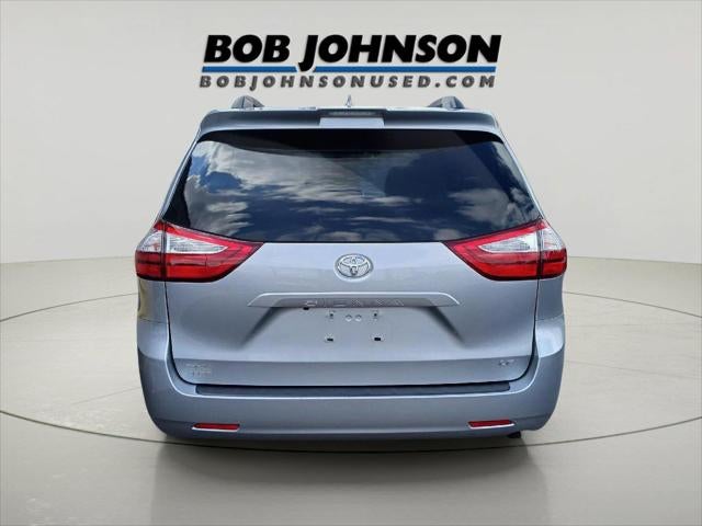 2019 Toyota Sienna LE 8-Passenger