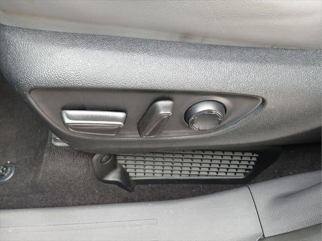 2024 Toyota SIENNA XLE MINIVAN