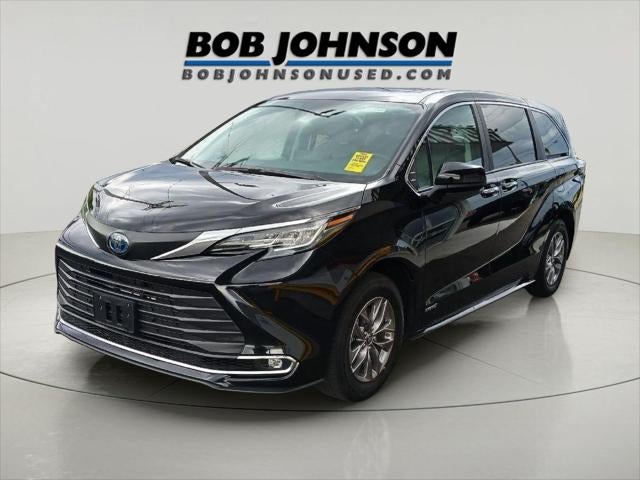 2021 Toyota Sienna XLE 7-Passenger