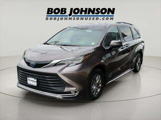2021 Toyota Sienna XLE 7-Passenger