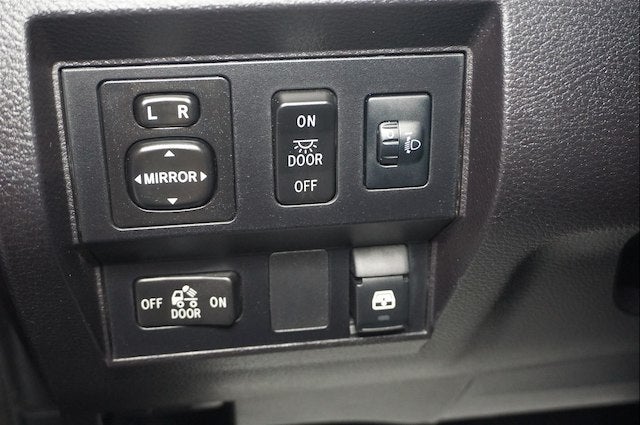 2016 Toyota Tundra SR5
