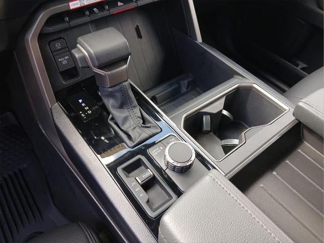 2025 Toyota TUNDRA 4X4 SR5