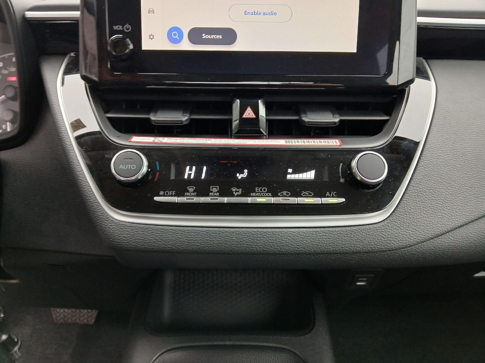 2025 Toyota COROLLA LE