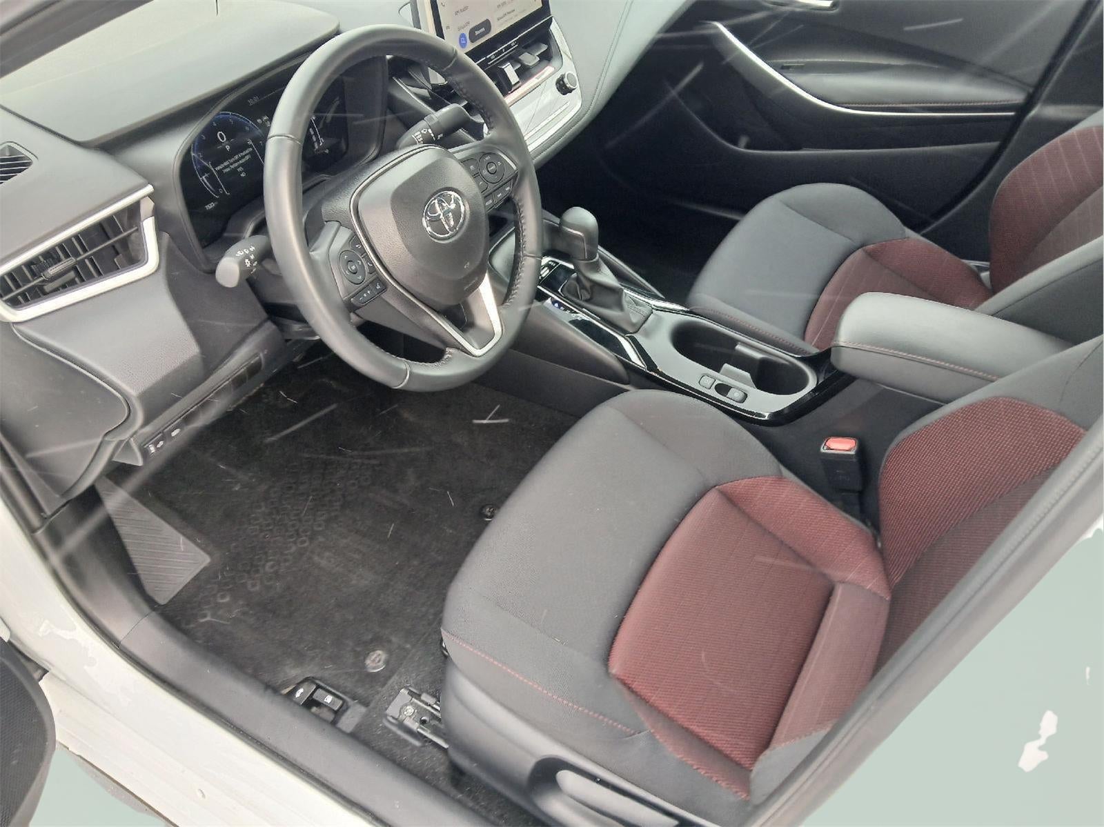 2025 Toyota COROLLA SE