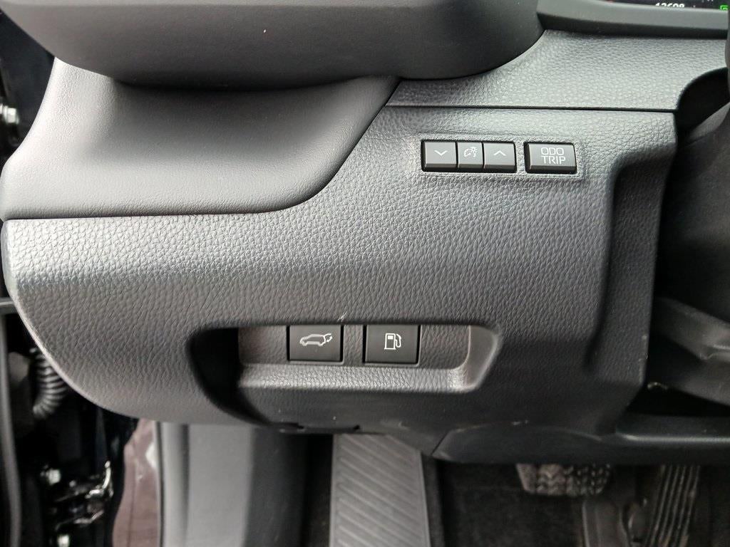 2025 Toyota CROWN SIGNIA XLE **FLEX BUY $550/Monthly**