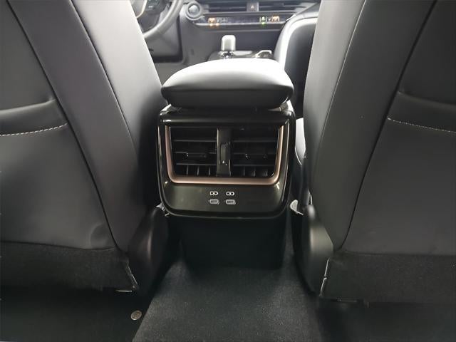 2025 Toyota CROWN SIGNIA XLE **FLEX BUY $550/Monthly**